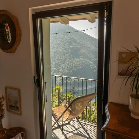 Bright With Panoramic View Of Valle Verzasc Apartamento *